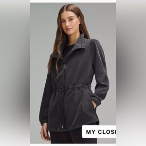 Lululemon sweater size 2